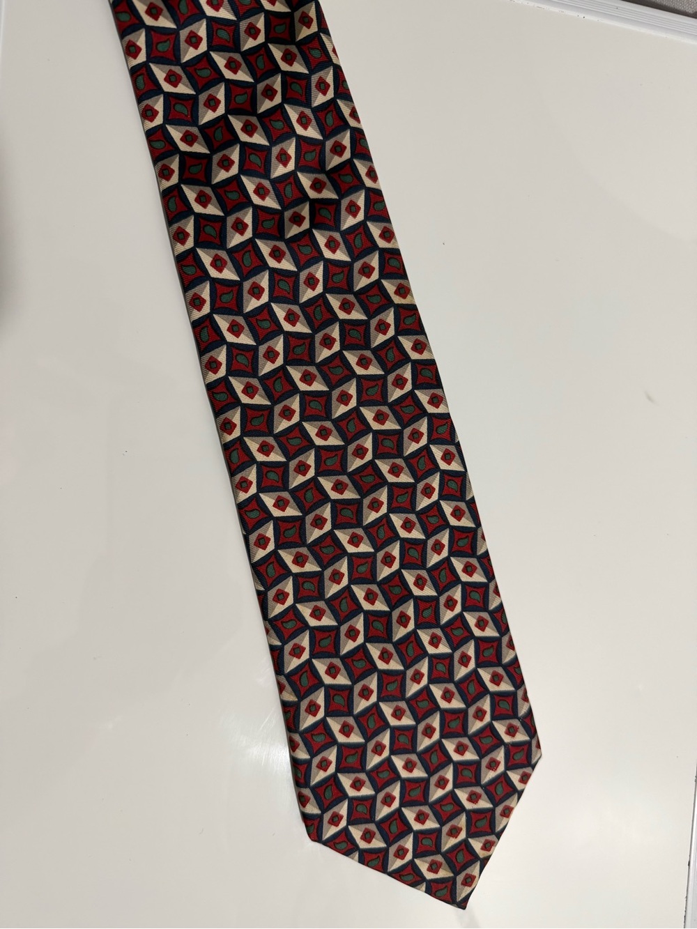 Brooks Brothers Mens Neck Tie Red Silk Made In USA Geometric Print